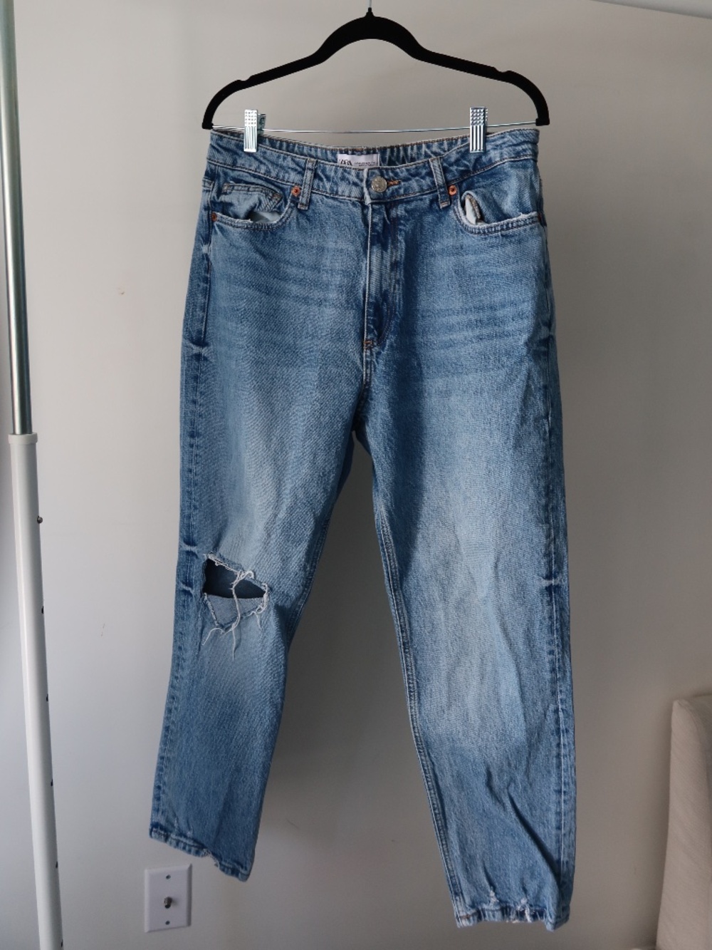 Zara Ripped Mom Jeans - Size 12